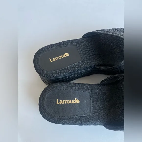 Larroude The Ash sandals handmade braided raffia in a flatform style Size 9
