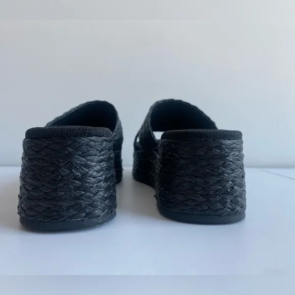 Larroude The Ash sandals handmade braided raffia in a flatform style Size 9