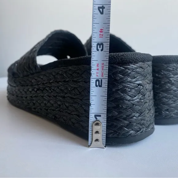 Larroude The Ash sandals handmade braided raffia in a flatform style Size 9