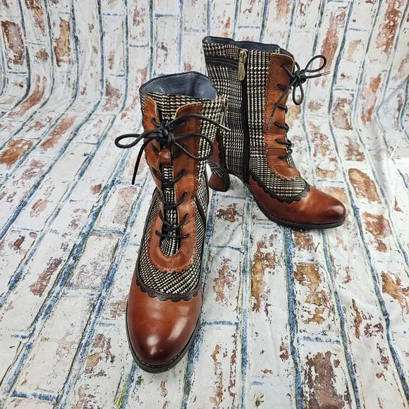L'Artiste Victorian Ankle Bootie Brown &quot;Bewitch Plaid&quot; Size EU 37 US 6.5M Beauty