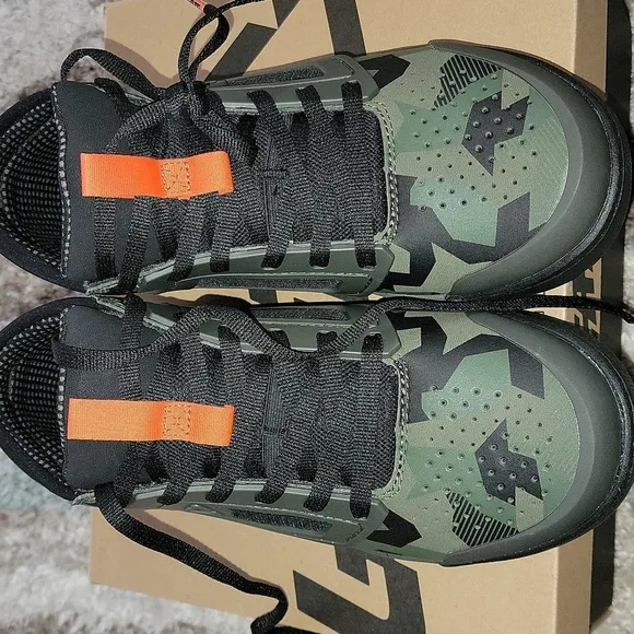 Leatt New Camo Mens Size 9.5 Shoe 3.0 Flat Mid-Top Design Shoes
