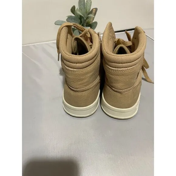 Levis Mens High-Top Sneakers Size 10 Beige Canvas Lace-Up Casual Shoes