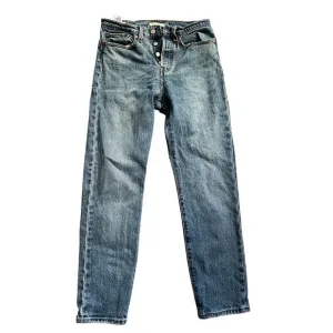 Levi's wedgie straight button fly size 27