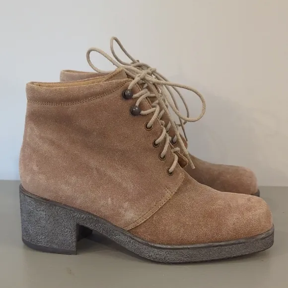 Lew Magram Suede Ankle Boots in Tan Lace Up size 9