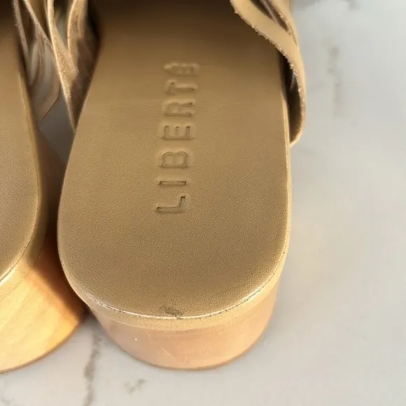 LIBERTE Bondi Woven Mules Slip On Tan - Cream SIZE 7 Like New