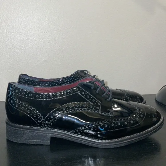 Line A Zeta Black patent leather wing tip shoes.  Size 37/6.5.