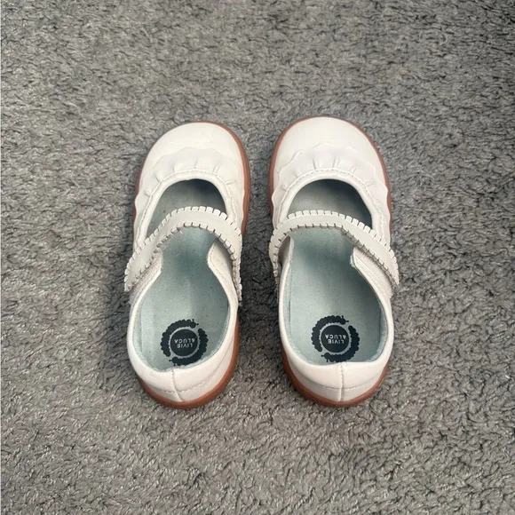 Livie &amp; Luca White Pearl Ruche Mary Jane Sz 11