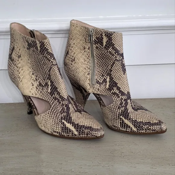 Loeffler Randal Electra Snakeskin Cutout Ankle Booties. 3.25&quot; Heels. Mobwife. 9