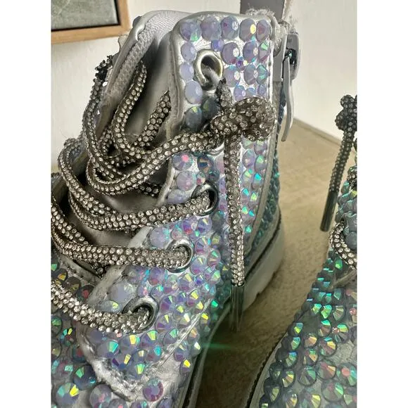 Lola   The Boys stunning HOLOGRAM SPARKLE BOOTS Sz 10c