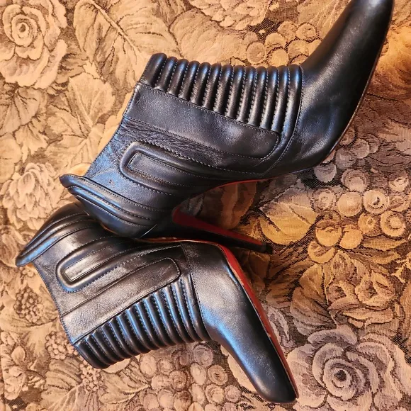 Louboutin/Chic Black Stiletto Heeled Boots