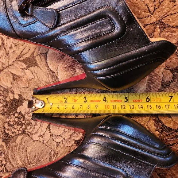Louboutin/Chic Black Stiletto Heeled Boots