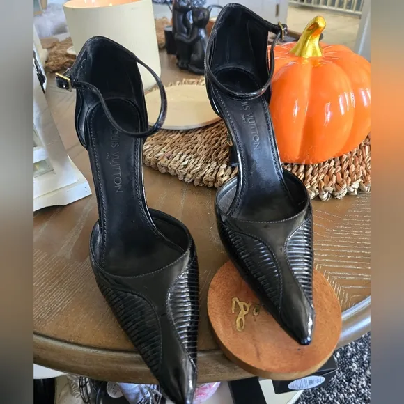 Louis Viutto Paris Vintage shoes.