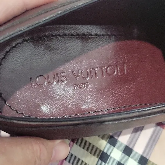 Louis Vuitton Brown Oxford Shoes with Classic Design