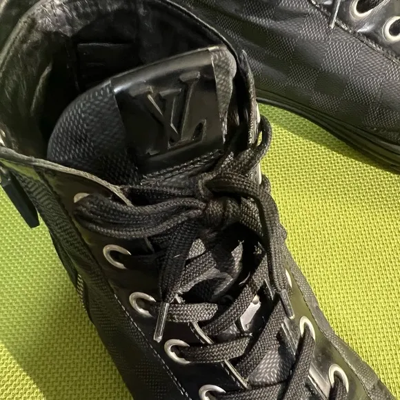 Louis Vuitton Mens Shoes Size 9.5 High top Sneakers
