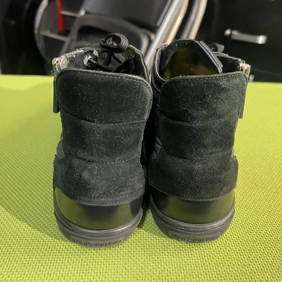 Louis Vuitton Mens Shoes Size 9.5 High top Sneakers