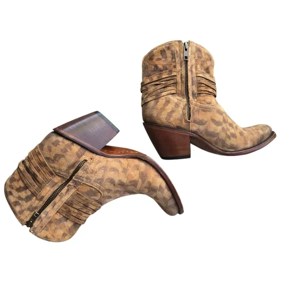 Lucchese Robyn Feather Boots, Size 7.5B