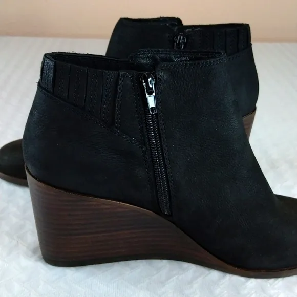 Lucky Brand Zorla Women's Black Wedge Ankle Boots 10 M Black brown heel