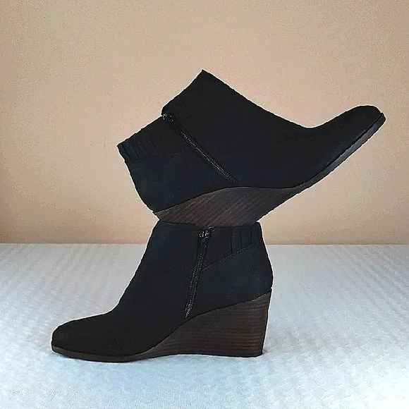 Lucky Brand Zorla Women's Black Wedge Ankle Boots 10 M Black brown heel