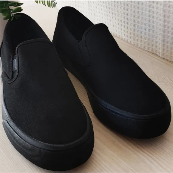 Lugz Men's Black Slip On Shoe Size 10