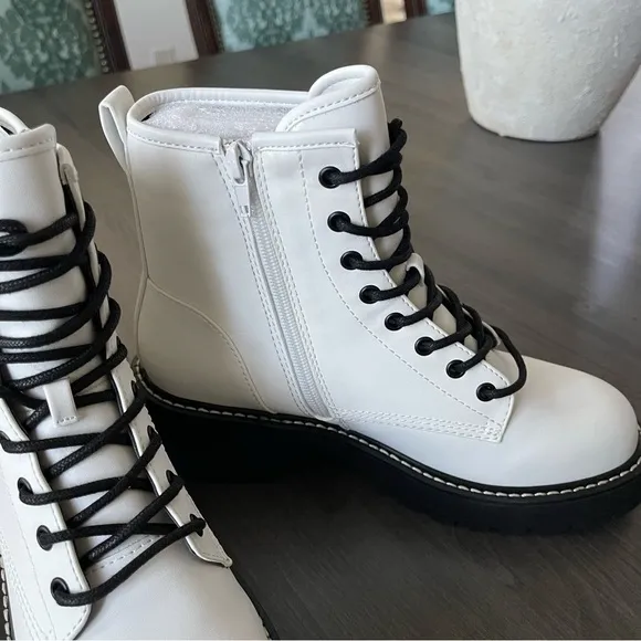 Madden Girl Carra Women Platform Combat ankle Boots white 7.5 NEW!