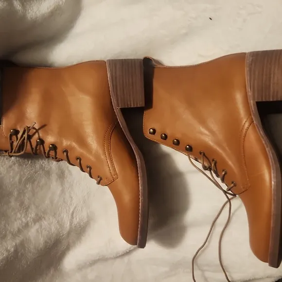 Madewell Brown Lace-Up Combat Style Ankle Boots Size 9.5 NWT
