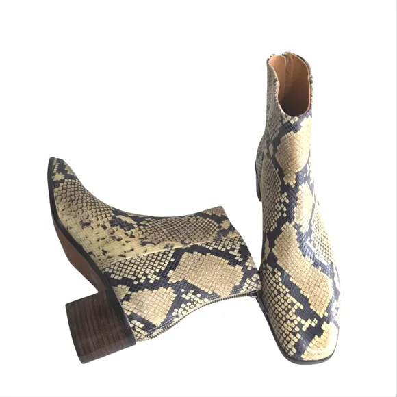 Madewell Essex Snakeskin Ankle Boots - Black and Tan.. Size 8
