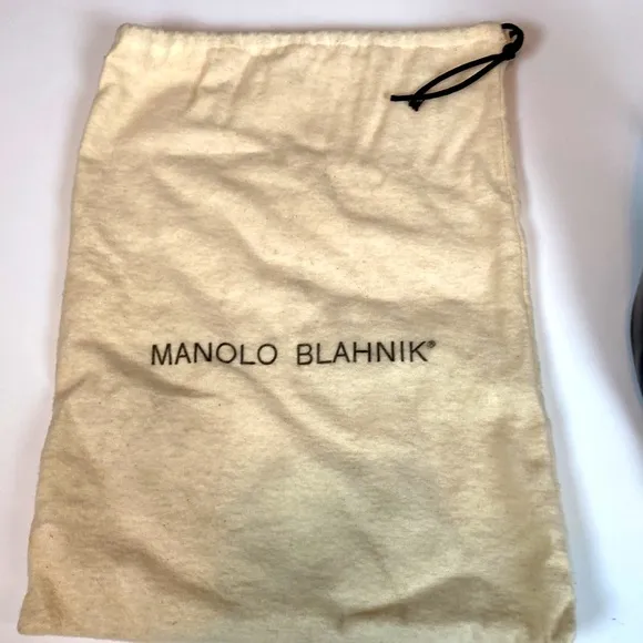 MANOLO BLAHNIK black leather heels, size 5 1/2, with original duster