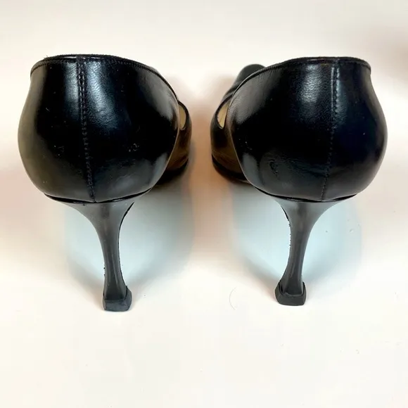 MANOLO BLAHNIK black leather heels, size 5 1/2, with original duster