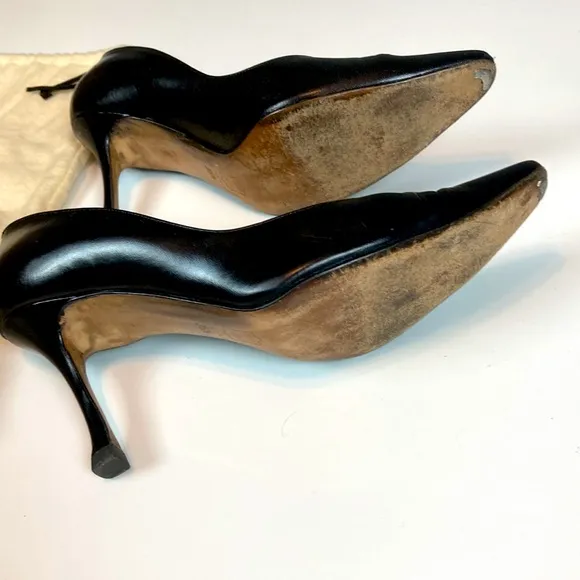 MANOLO BLAHNIK black leather heels, size 5 1/2, with original duster
