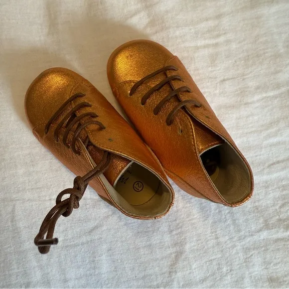Manuela de Juan Metallic Bronze Baby Shoes Lace Up Booties