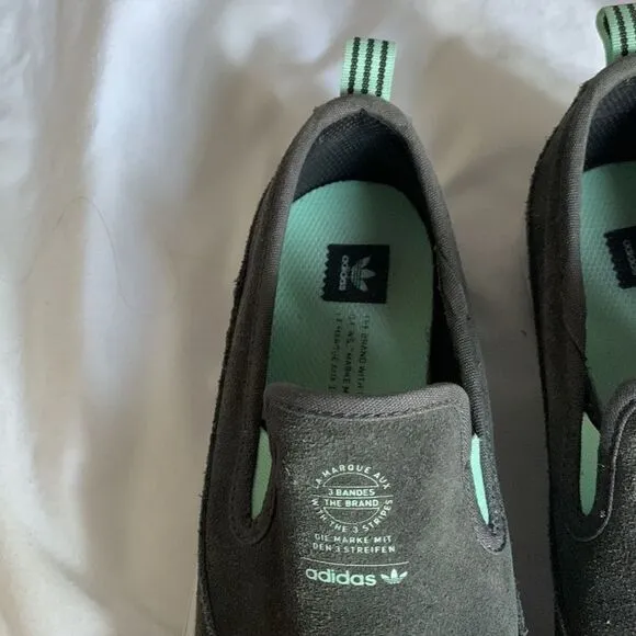 MATCHCOURT slip-On shoe