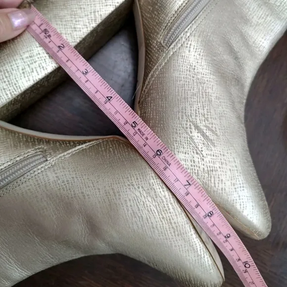 Matisse Gold Leather Heeled Chelsea/Caty? Boots/Booties Brazil 9.5 B Ladies