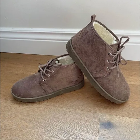 Men’s fuzzy suede short boots, men’s size 10/women’s 11.5