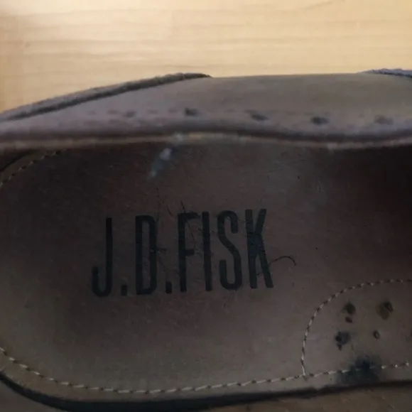 Mens J.D. Fisk leather dress shoes- size 9
