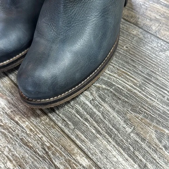 METISSE Beautiful Stylish Gray Leather Women's Boots, Size 8 MADE IN 🇪🇸 SPAIN
