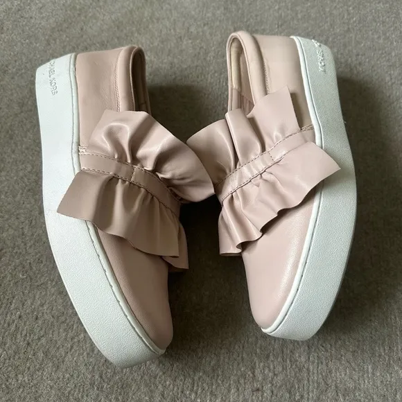 Michael Kors ‘Bella’ Blush Leather Slip-On Shoes~10