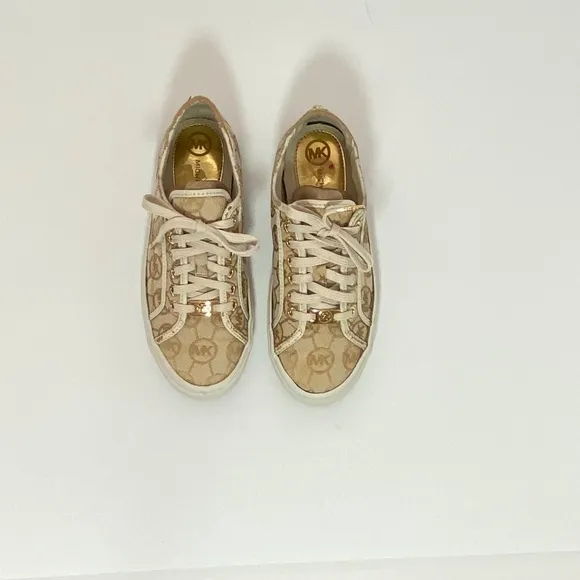 Michael Kors - MK Signature Logo Shoes Sneakers Women's Size: 6