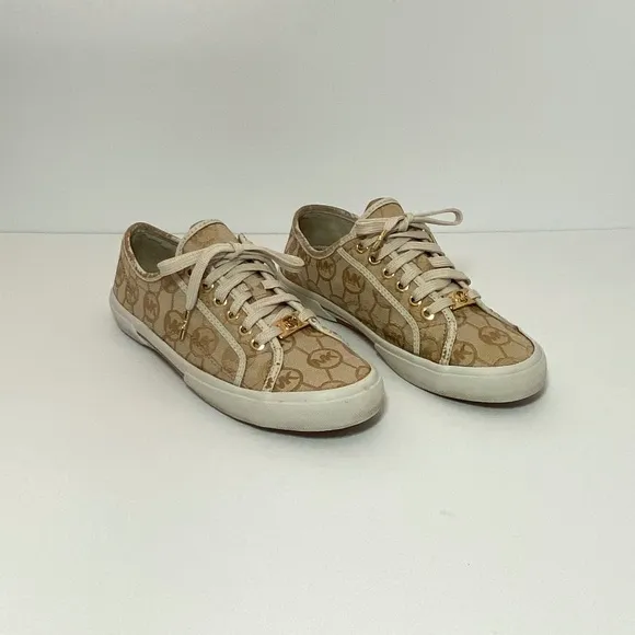Michael Kors - MK Signature Logo Shoes Sneakers Women's Size: 6