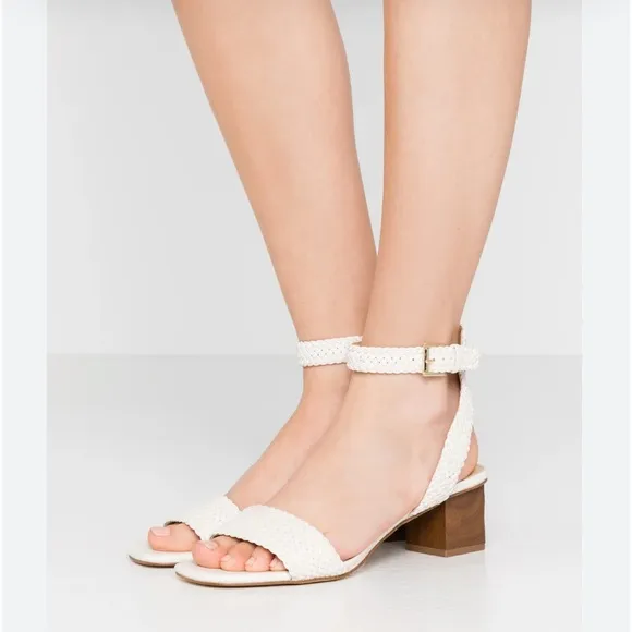 MICHAEL MICHAEL KORSPetra Woven Ankle-Strap Sandals size 8 NEW