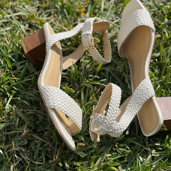 MICHAEL MICHAEL KORSPetra Woven Ankle-Strap Sandals size 8 NEW