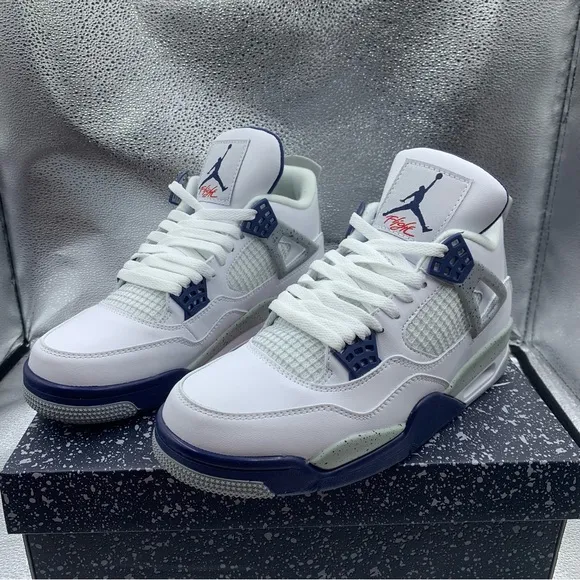 Midnight Navy Jordan Air aj-4 man’s size 10.5