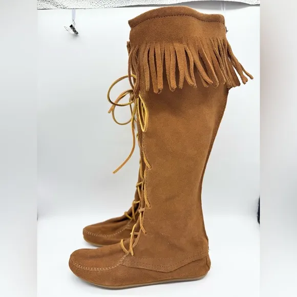 MInnetonka Front Lace Knee High Moccasin Boots In Carmel Suede - 8 Boho Festival
