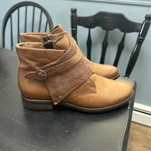 Miz Moos New York City Tan Leather  Side Zip Ankle Boots Booties Size 42