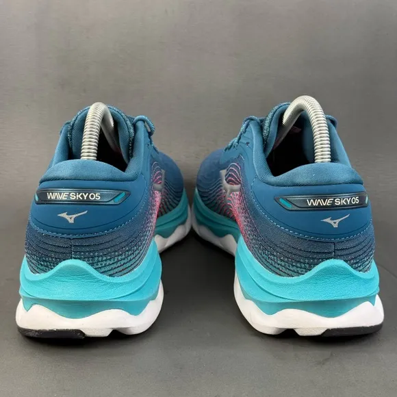 Mizuno Women's Wave Sky 5 Running Shoes, Legion Blue/Silver size 9.5,
