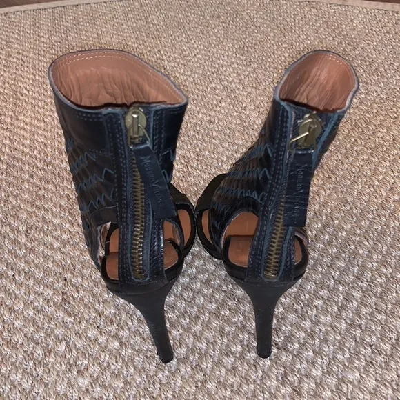 Modern Vintage zipper heeled shoes - 38.5