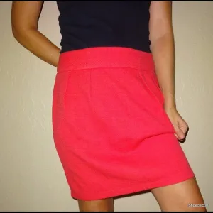 Mossimo siren red NWT  lined Chic pencil  Skirt 8