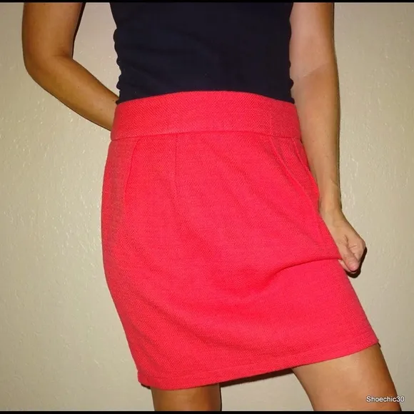Mossimo siren red NWT  lined Chic pencil  Skirt 8