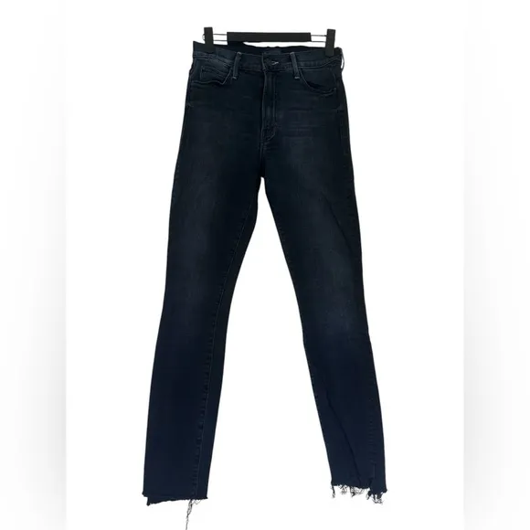MOTHER Women’s 25 Stunner Zip Ankle Step Fray Jeans Dark Wash Distressed Hem