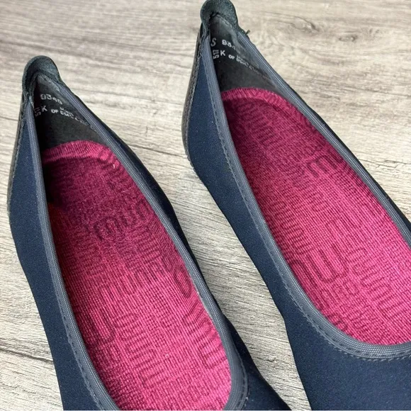 Munro Henlee Cap Toe Slip On Shoes 9349 8.5