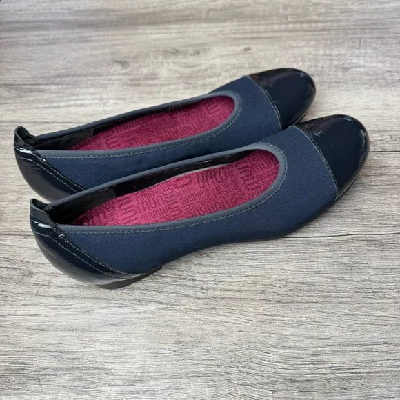 Munro Henlee Cap Toe Slip On Shoes 9349 8.5